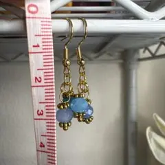 青系ビーズのフックピアス