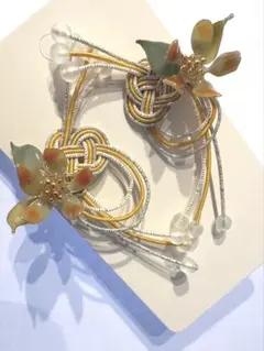 ディップアートと水引の和風ピアス、存在感バッチリなピアス