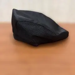 黒いメッシュベレー帽