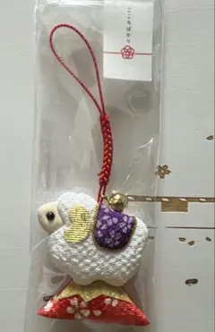 ちりめん細工　富士ひつじ根付