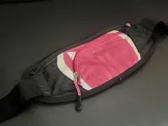 軽量薄型　adidas ウエストポーチ ピンク/黒