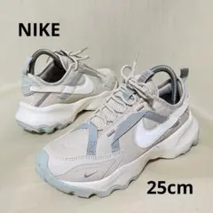 NIKE TC7900 スニーカー　 DD9682-102 メンズ　レディース