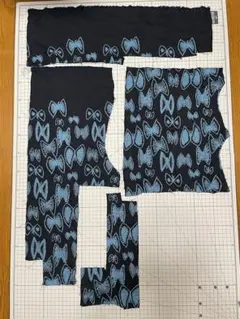 はぎれ ミナペルホネン 生地 スカイフラワー ダークネイビー