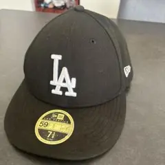 New Era LA 59FIFTY ブラックキャップ 7 3/8