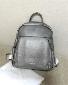バルコス　シルバー リュック