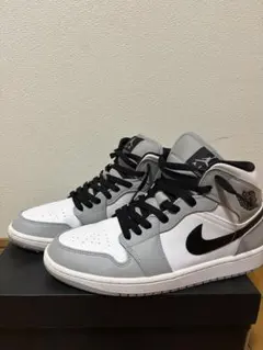 NIKE Air Jordan 1 Mid グレー ホワイト　27cmのサムネイル
