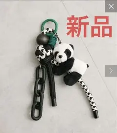 新品未使用☆イアパピヨネ☆ 抱っこパンダチャーム