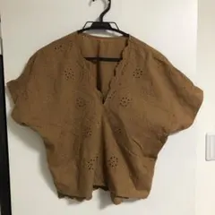 ブラウン刺繍半袖シャツ