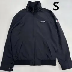 トミーヒルフィガー　フード収納　ジップアップブルゾン　ブラック　Sサイズ