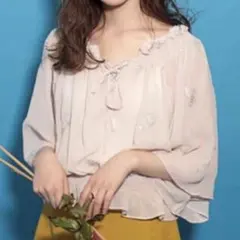 NICE CLAUP シェル刺繍ブラウス シフォン ベージュ アイボリー