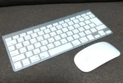 Apple Wireless Keyboard Magic Mouse イヤホンのサムネイル