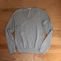最終価格☆ユニクロ セーター グレー Vネック コットンカシミヤ 薄手 学生