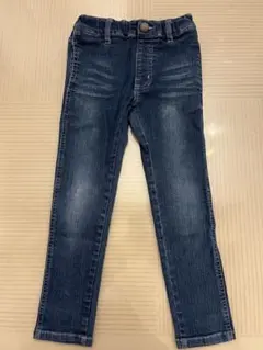 ブリーズ　のびのび　スーパーストレッチ　デニムパンツ サイズ120