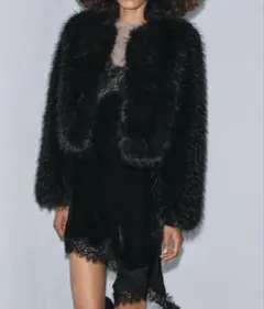 今期 ZARA ZW COLLECTIONショートフェイクファーコートジャケット