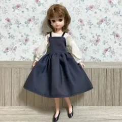 リカちゃん　ブラウスとジャンパースカート