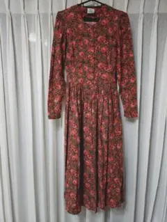 VINTAGE Laura Ashley ローラアシュレイ　花柄ロングワンピース