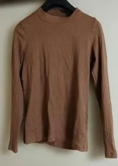 ユニクロ　リブ長袖Tシャツ