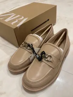 ZARA ベージュ ローファー 金属バックル　新品未使用タグ付き