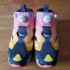 Reebokスニーカー