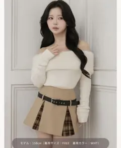 darich エレガントファーニットトップス　ホワイト　WHT