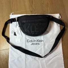 【未使用品】カルバンクライン ロゴ 総柄 ボディバッグ ブラック