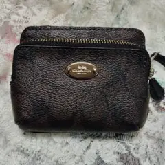 COACH ダークブラウン コインケース。