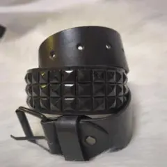 スタッズベルト　黒ブラック　ブリンブリン　パンク　シンプル