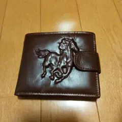 最終値下げ! 馬の立体彫刻 ブラウンレザー 二つ折り財布　モンゴル製