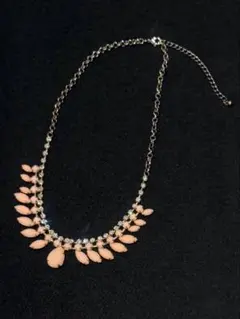 90年代もの ピンクとダイヤ風ビジューのステートメントネックレス