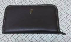 ロベルタ長財布 ラウンドファスナー  未使用美品のサムネイル