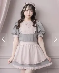 pium エプロン付きコットンフリルカフェワンピース グレー