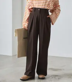 forksy. センタープレスタックスラックスパンツ　ブラウン