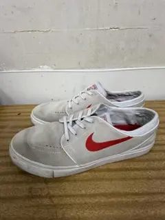 Nike SB Zoom Stefan Janoski グレー/レッド