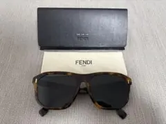 FENDI フェンディ サングラスのサムネイル