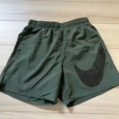 Nike オリーブグリーン ショートパンツ 75cm