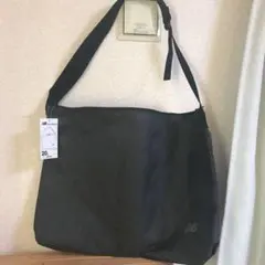 new balanceサコッシュ（新品未使用）