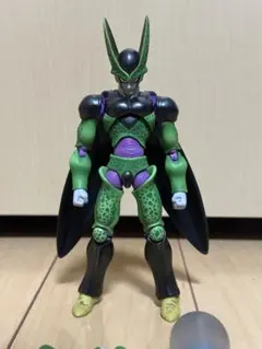 S.H.Figuarts セル　ドラゴンボール　フィギュア　フィギュアーツ　完全