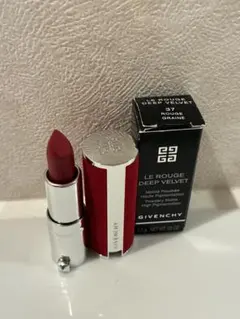 Givenchy Beauty ルージュ・ジバンシィ・ベルベットリップスティックのサムネイル