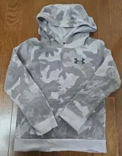 UNDER ARMOUR　フード付きトレーナー　130cm　グレー