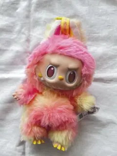 ラブブ ぬいぐるみペンダント Big into Energy ピンク×イエロー