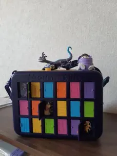モンスターズ・インク キャリーケース フィギュア付き　ポップコーンバケット
