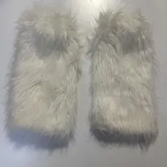 ホワイトファー　ロングレッグウォーマー ふわふわルーズソックス