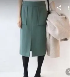 イエナ　モッサタイトミモレスカート