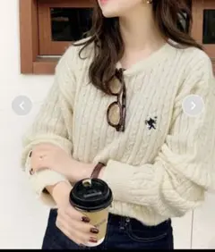 アイボリー　ケーブルニット 長袖セーター