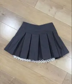 グレー プリーツミニスカート レース裏地付きのサムネイル