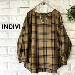 INDIVIブラウス 美品 34サイズ 小さいサイズ インディヴィブラウス