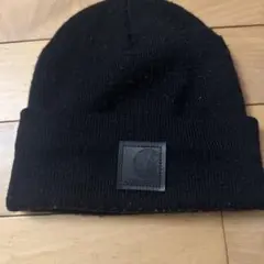 カーハート　carhartt 黒のニットビーニー ロゴ付き