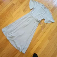 薄いくすみ水色　ワンピース