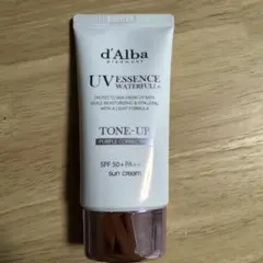 d'Alba UV ESSENCE WATERFUL TONE-UP パープル