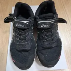 ASICS ブラック スニーカー　21.５センチ